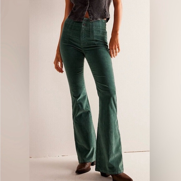 We The Free Pants - We The Free Dark Green Corduroy Jayde Flare Pants Size 30